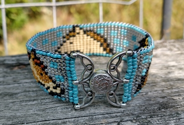 Three Horses Bracelet with Cymbal Clasp 